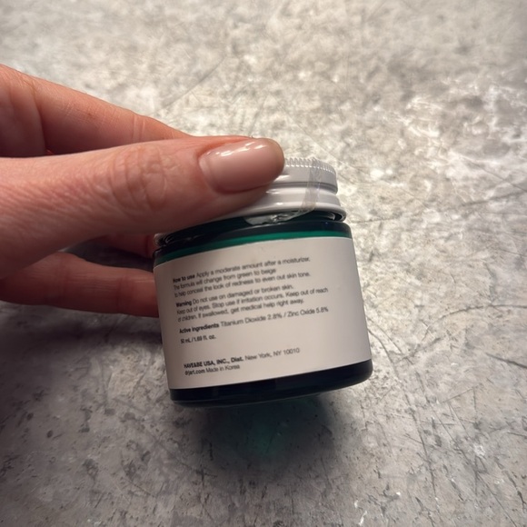 Tiger grass color correcting treatment - Picture 2 of 3